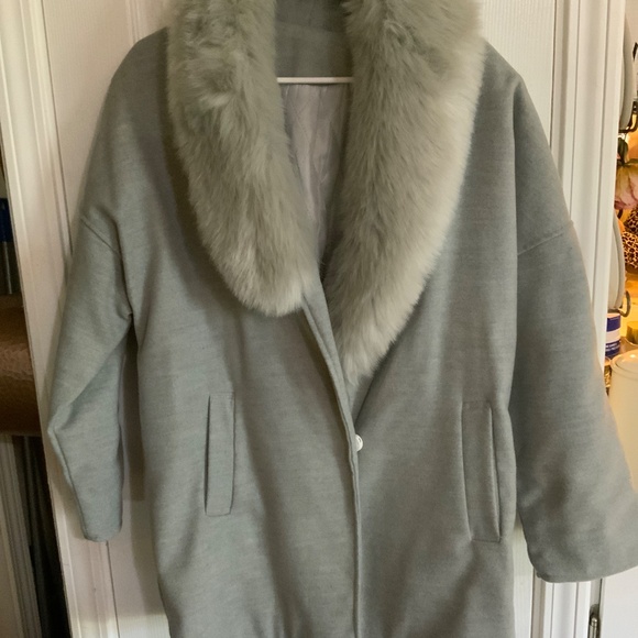 Gray jacket - Picture 2 of 5